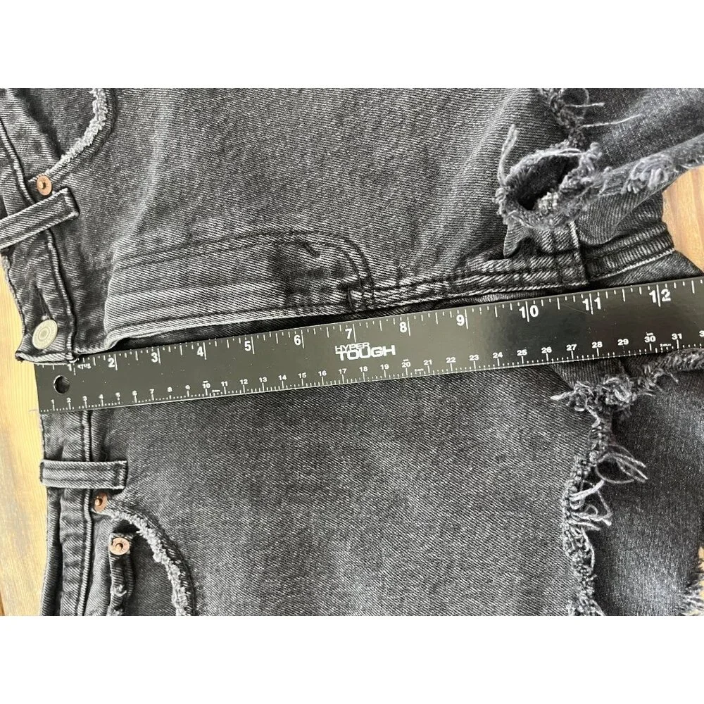 Abercrombie & Fitch The Mom Short Womens 6 Black Denim HIghrise Cut Off Festival - Picture 7 of 8